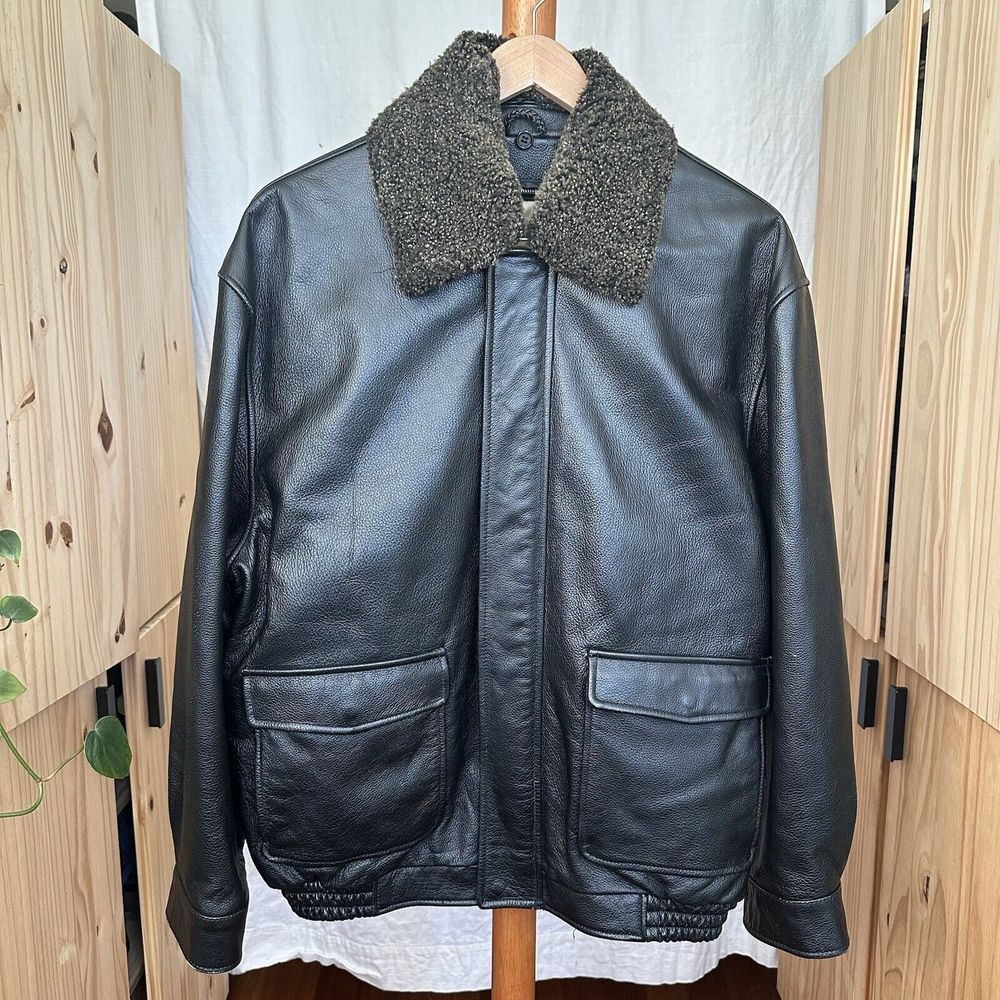 Jos A Bank Pebble Leather Bomber Jacket Men's‎ L Fur Collar Zip Out Lining $550